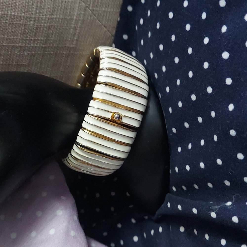 Vintage gold White Enamel expansion Cuff Bangle Slide Clasp Bracelet Signed 900